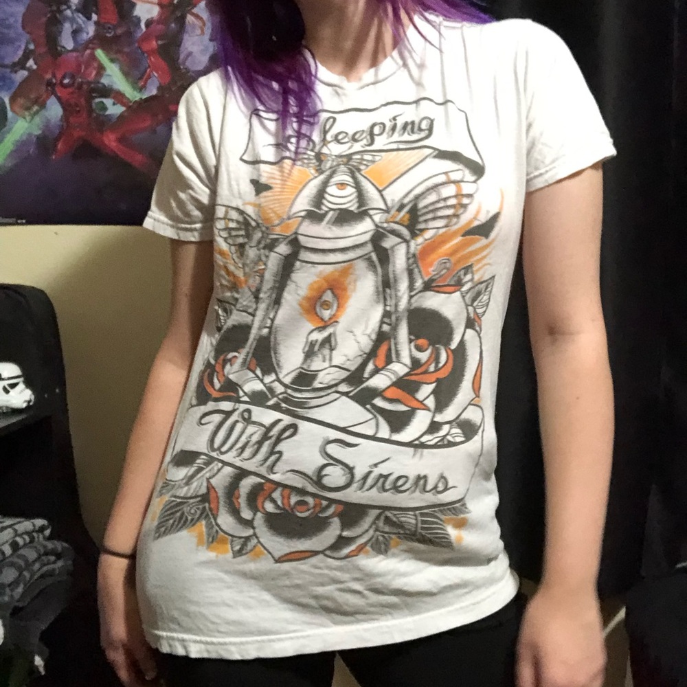 Sleeping with Sirens band shirt
